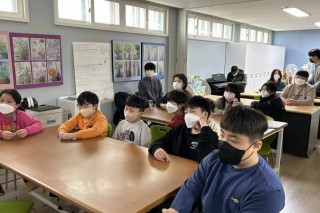 23-02-02 대학생 재능봉사 캠프 활동사진(독서누리) (7).jpg